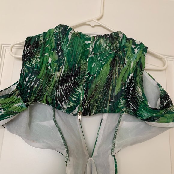 NEW SHEIN Green Tropical Print Neck Cutout Dress - Picture 7 of 9